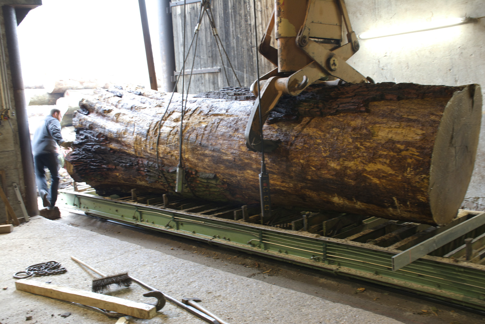Moving huge log